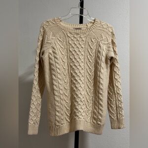 Forever 21 size small sweater
